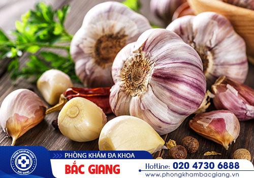 Hỗ trợ điều trị sùi mào gà tại nhà bằng cách dân gian nào?